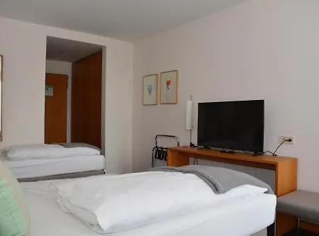 Aquino Otel