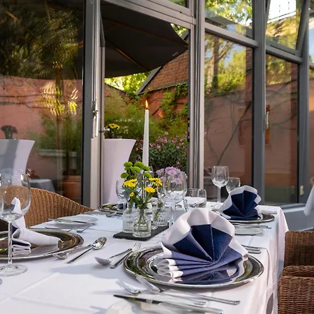 Hotel Aquino 3*